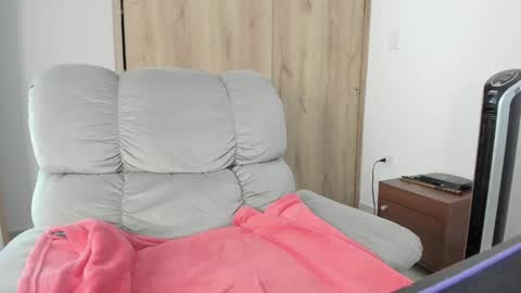 Snapshot of xspecialroomx chatting on 05-11-26, 07:22 Hellen Sofia instagram hellen5546 online show from 05-11-26, 07:22