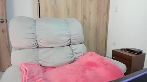 Snapshot of xspecialroomx chatting on 05-20-26, 10:16 Hellen Sofia instagram hellen5546 online show from 05-20-26, 10:16