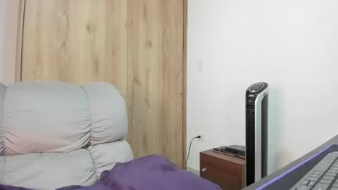 Snapshot of xspecialroomx chatting on 06-12-26, 01:32 Hellen Sofia instagram hellen5546 online show from 06-12-26, 01:32