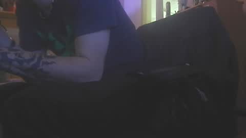 Snapshot of xstay_coldx chatting on 02-23-25, 11:36 Johnny online show from 02-23-25, 11:36