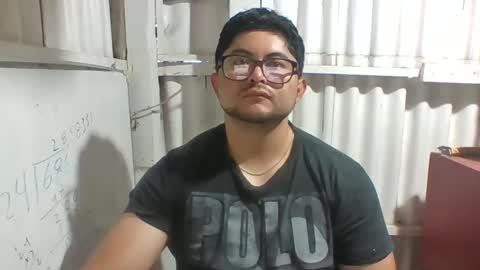 Snapshot of xstudiobog_90 chatting on 09-29-25, 04:45 xstudiobog_90 online show from 09-29-25, 04:45