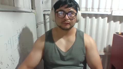 Snapshot of xstudiobog_90 chatting on 09-30-25, 05:18 xstudiobog_90 online show from 09-30-25, 05:18