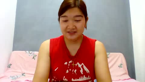 HI IM PAULINE online show from 12-04-25, 01:48