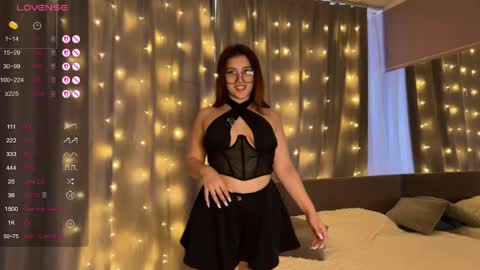 Snapshot of xtrahotx chatting on 05-03-26, 04:07 Milana online show from 05-03-26, 04:07