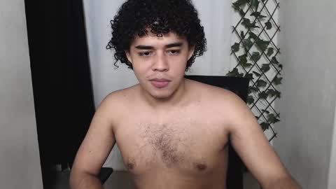 Snapshot of xtranherr chatting on 02-13-25, 12:02 xtranherr online show from 02-13-25, 12:02