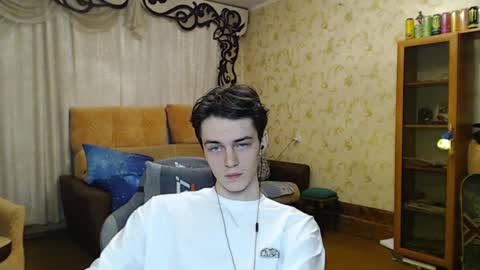 traqqq online show from 12-16-24, 08:37