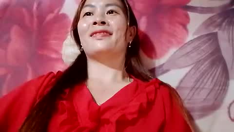 Snapshot of xuxulove00 chatting on 10-19-25, 01:39 xuxulove00 online show from 10-19-25, 01:39