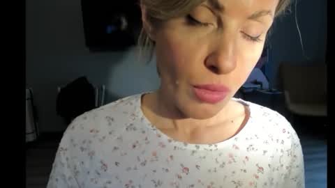 Snapshot of xvaleriax0 chatting on 09-14-25, 12:48 xvaleriax0 online show from 09-14-25, 12:48