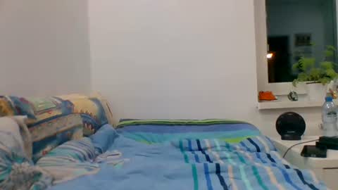 Snapshot of xvenon9898x chatting on 03-10-26, 07:41 xvenon9898x online show from 03-10-26, 07:41