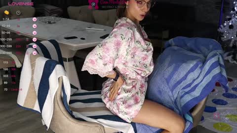 FrancyStepmom and YStepson    INTERESTED IN A GIRL-GIRL COLLABORATION  TEXT ME HERE  or INSTAGRAM online show from 12-15-24, 02:59