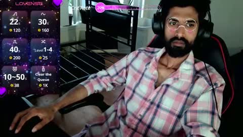 Snapshot of xwuvzyew chatting on 12-25-24, 09:22 x online show from 12-25-24, 09:22