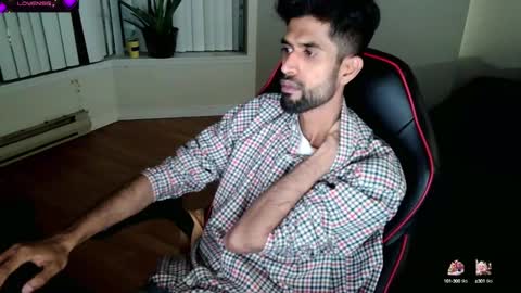 Snapshot of xwuvzyew chatting on 01-21-25, 05:05 x online show from 01-21-25, 05:05