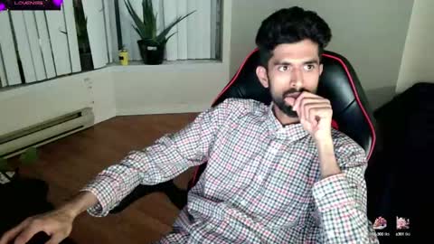 Snapshot of xwuvzyew chatting on 01-30-25, 05:09 x online show from 01-30-25, 05:09