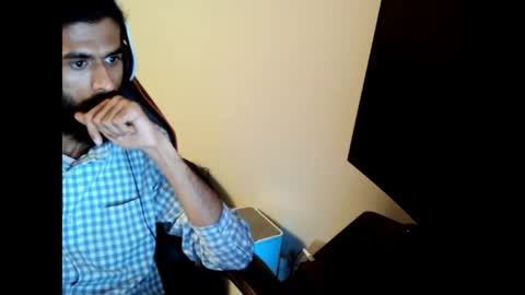 Snapshot of xwuvzyew chatting on 04-12-26, 05:34 x online show from 04-12-26, 05:34