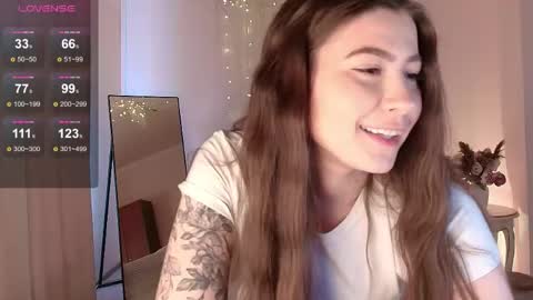 Snapshot of xx_courtneyy_xx chatting on 05-30-26, 05:15 xx_courtneyy_xx online show from 05-30-26, 05:15