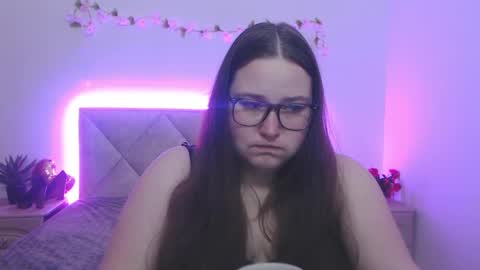 Snapshot of xx_daniella_xx chatting on 05-14-26, 06:42 xx daniella xx online show from 05-14-26, 06:42