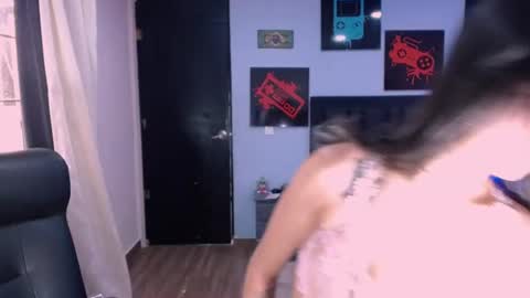Snapshot of xx_x_mg chatting on 07-21-26, 01:35 Jacky online show from 07-21-26, 01:35