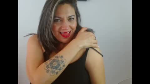 Snapshot of xxantonellaxxx chatting on 10-09-25, 04:27 antonella online show from 10-09-25, 04:27