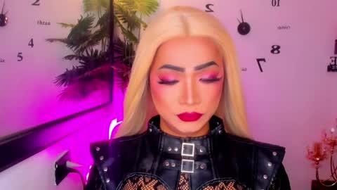 xxasian_goddessxx online show from 03-24-26, 05:01