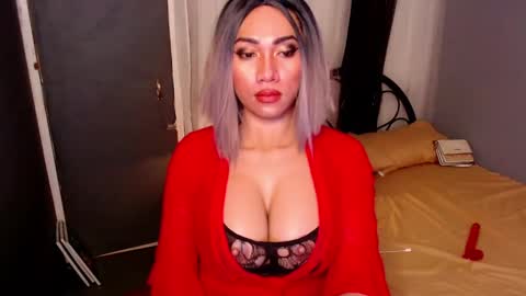 Snapshot of xxcinddyxx chatting on 12-04-24, 04:27 cinddy online show from 12-04-24, 04:27