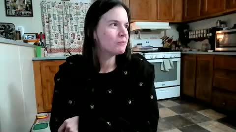 Snapshot of xxdana chatting on 01-06-25, 03:42 Deezy online show from 01-06-25, 03:42