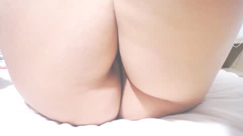 Snapshot of xxiisshi chatting on 12-20-24, 03:25 xxiisshi online show from 12-20-24, 03:25