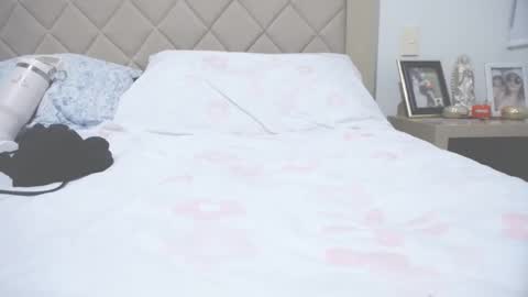 Snapshot of xxiisshi chatting on 02-06-25, 12:11 xxiisshi online show from 02-06-25, 12:11