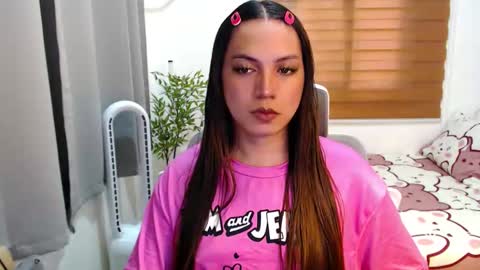 Snapshot of xxjulielovesyouxx chatting on 01-17-26, 09:03 July online show from 01-17-26, 09:03