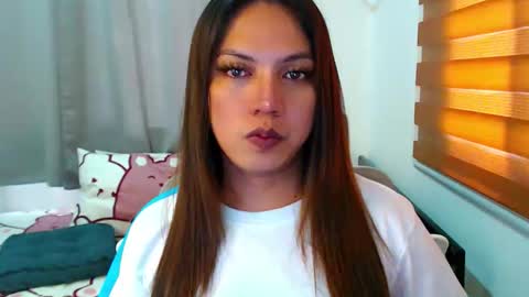 Snapshot of xxjulielovesyouxx chatting on 02-04-26, 12:38 July online show from 02-04-26, 12:38