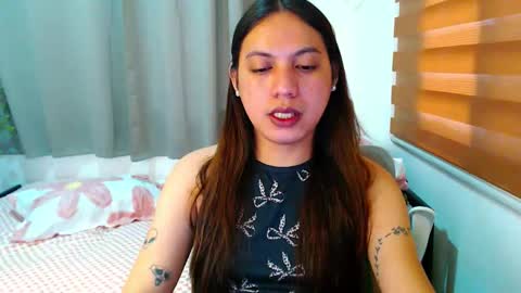 Snapshot of xxjulielovesyouxx chatting on 02-12-26, 07:14 July online show from 02-12-26, 07:14