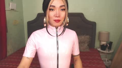 Kagura online show from 12-16-24, 11:18