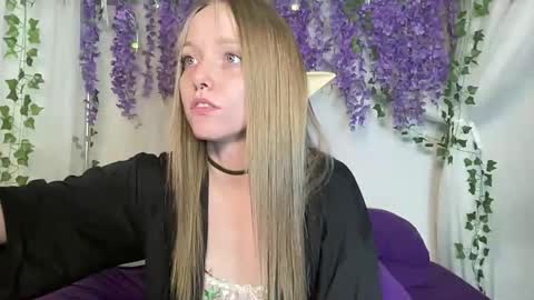 Snapshot of xxloveanastasia chatting on 02-12-26, 04:24 LoveAnastasia online show from 02-12-26, 04:24