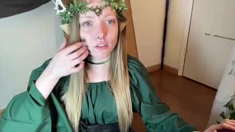 Snapshot of xxloveanastasia chatting on 02-18-26, 04:14 LoveAnastasia online show from 02-18-26, 04:14