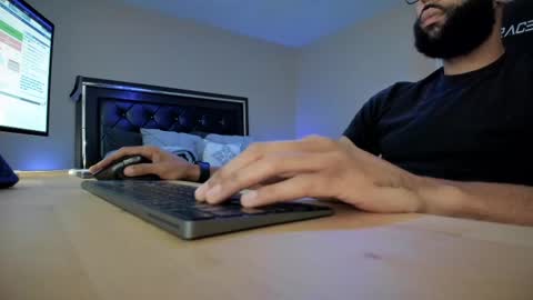 Snapshot of xxlrollingpapers chatting on 09-24-25, 10:57 xxlrollingpapers online show from 09-24-25, 10:57