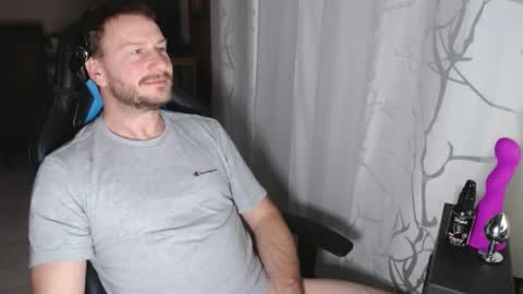 Snapshot of xxmettexx chatting on 02-01-25, 10:13 xxmettexx online show from 02-01-25, 10:13