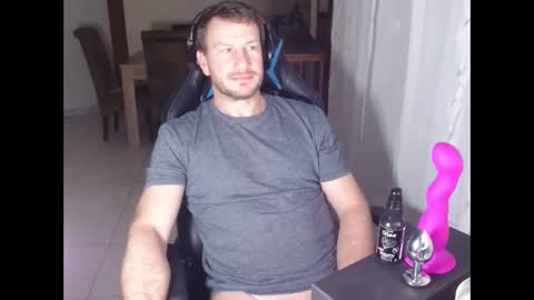 Snapshot of xxmettexx chatting on 03-02-25, 09:22 xxmettexx online show from 03-02-25, 09:22