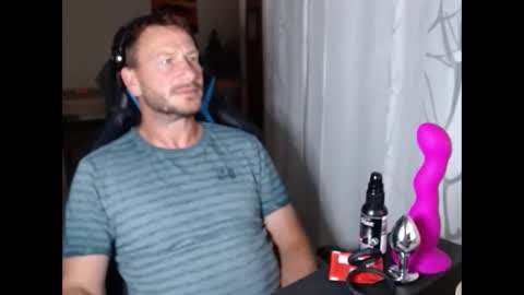 Snapshot of xxmettexx chatting on 09-13-25, 08:30 xxmettexx online show from 09-13-25, 08:30