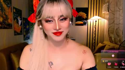 Snapshot of xxmissjuliaxx chatting on 02-05-25, 01:37 xxmissjuliaxx online show from 02-05-25, 01:37
