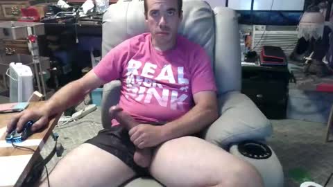 Snapshot of xxscubastevexxx chatting on 10-18-25, 12:17 xxScubaStevexx online show from 10-18-25, 12:17