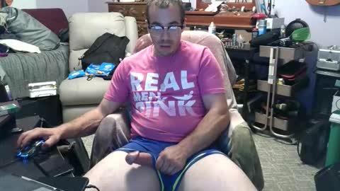 Snapshot of xxscubastevexxx chatting on 10-31-25, 02:01 xxScubaStevexx online show from 10-31-25, 02:01