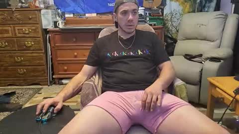 Snapshot of xxscubastevexxx chatting on 01-13-26, 01:27 xxScubaStevexx online show from 01-13-26, 01:27