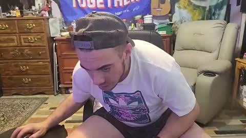 Snapshot of xxscubastevexxx chatting on 01-18-26, 05:11 xxScubaStevexx online show from 01-18-26, 05:11