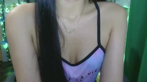 Snapshot of xxsexyass chatting on 01-05-25, 08:21 Kelsey online show from 01-05-25, 08:21