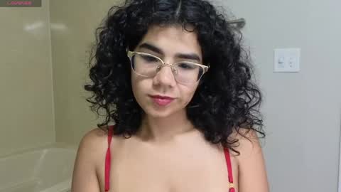 Snapshot of xxsexymami chatting on 06-06-26, 03:11 xxsexymami online show from 06-06-26, 03:11