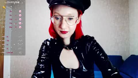 Snapshot of xxx_goddes_xxx chatting on 01-28-25, 04:19 Andariel online show from 01-28-25, 04:19