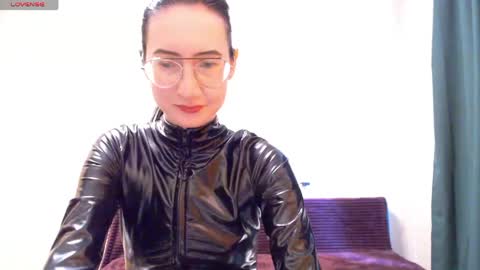 Snapshot of xxx_goddes_xxx chatting on 06-04-26, 07:36 Andariel online show from 06-04-26, 07:36