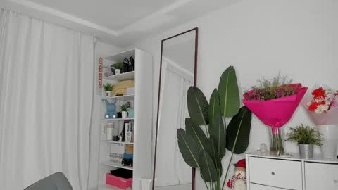 xxx_leila online show from 12-02-24, 09:35