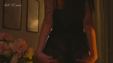 Snapshot of xxx_sunset chatting on 10-10-25, 11:42 Molly online show from 10-10-25, 11:42