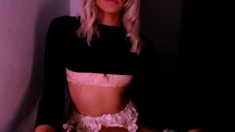 Chiara online show from 09-24-25, 04:16