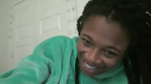 Danielle online show from 10-30-25, 02:13